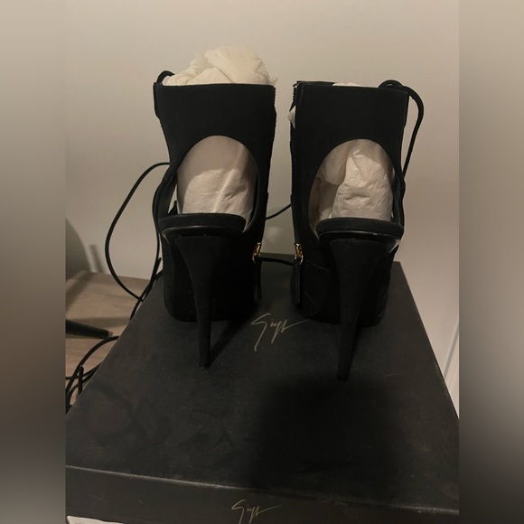 Giuseppe Zanotti ALIEN/WABY115 lace up black suede heels - Picture 5 of 9